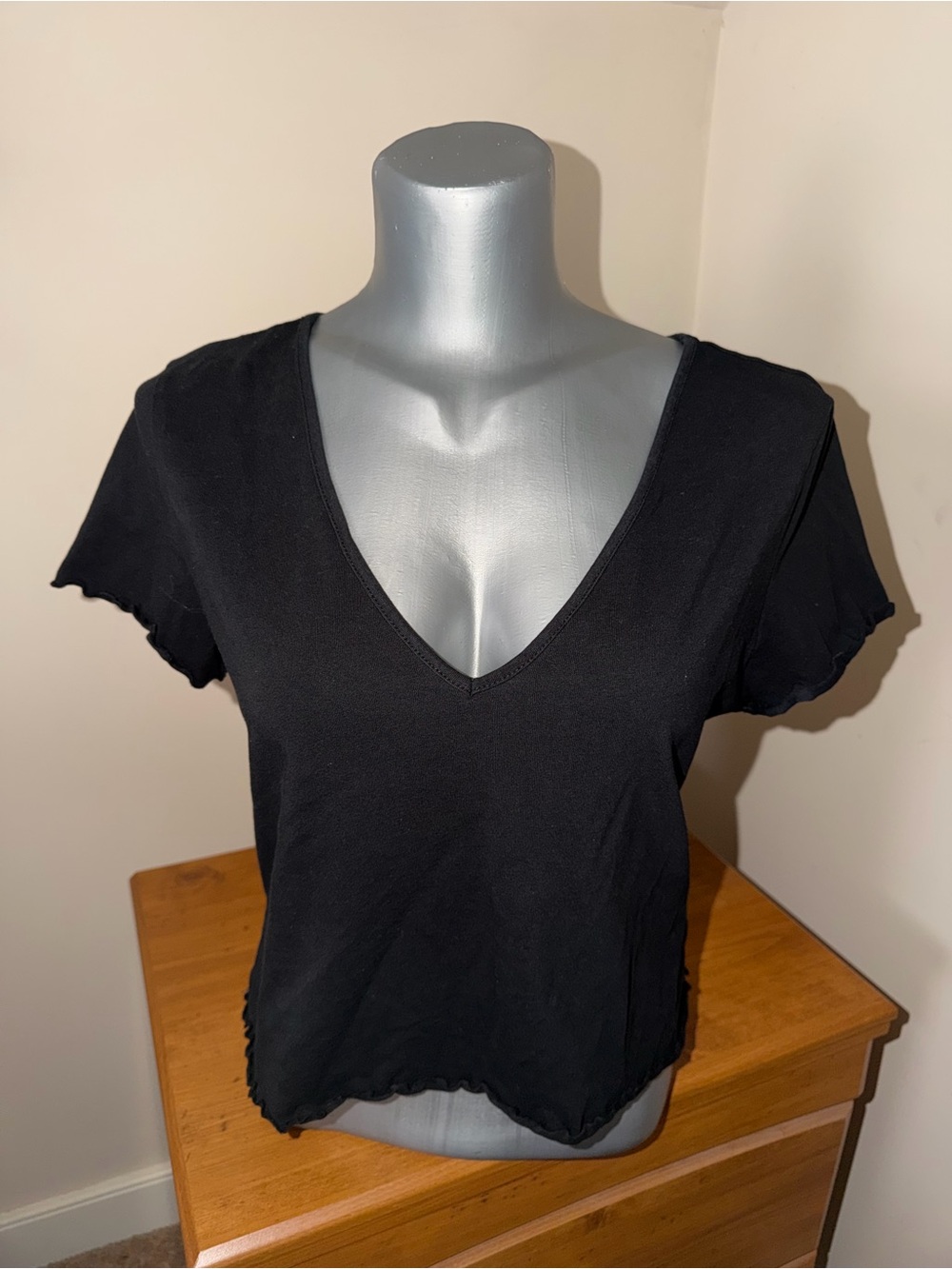 H&M Black V-Neck Short Sleeve Women's Top XL